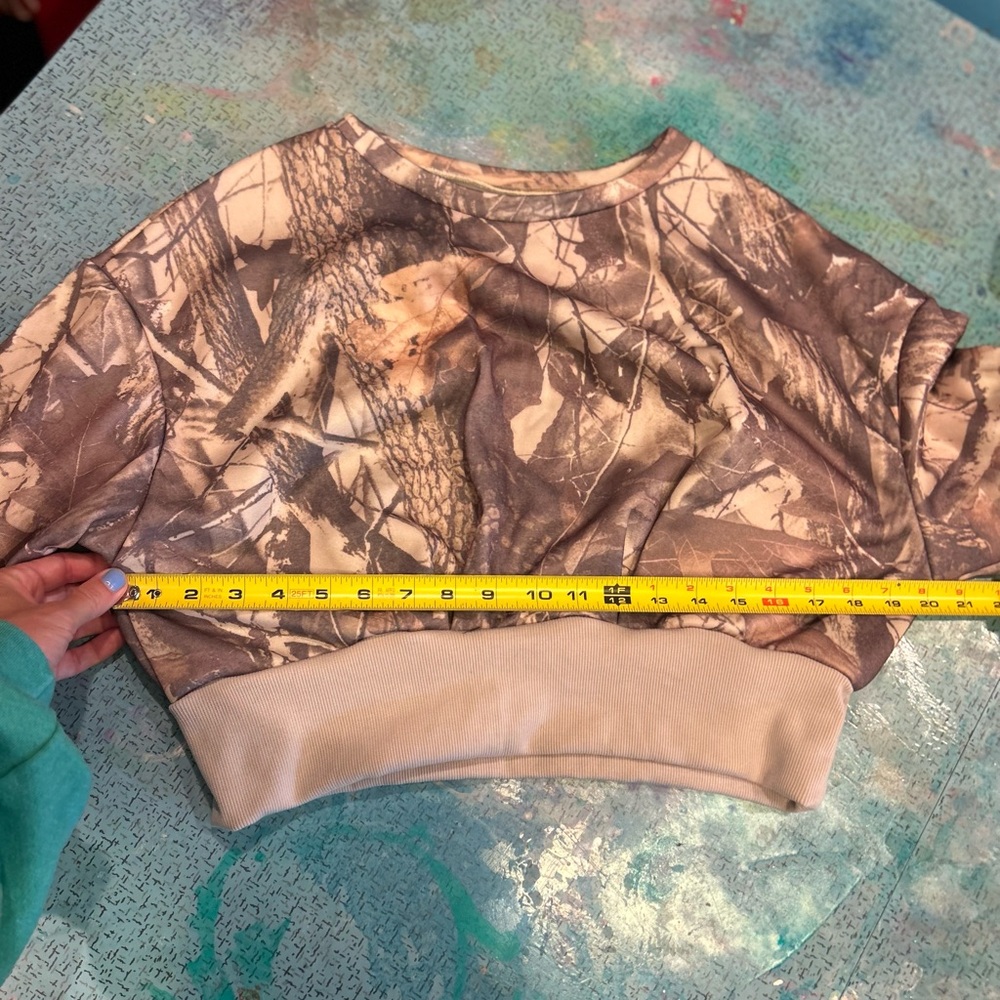 Cropped Camo Set - Picture 10 of 13